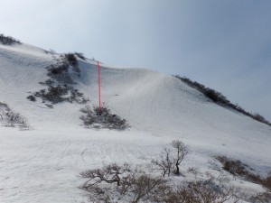 あやめ池から見た登山ルート