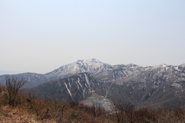 ドンデン高原からの金北山